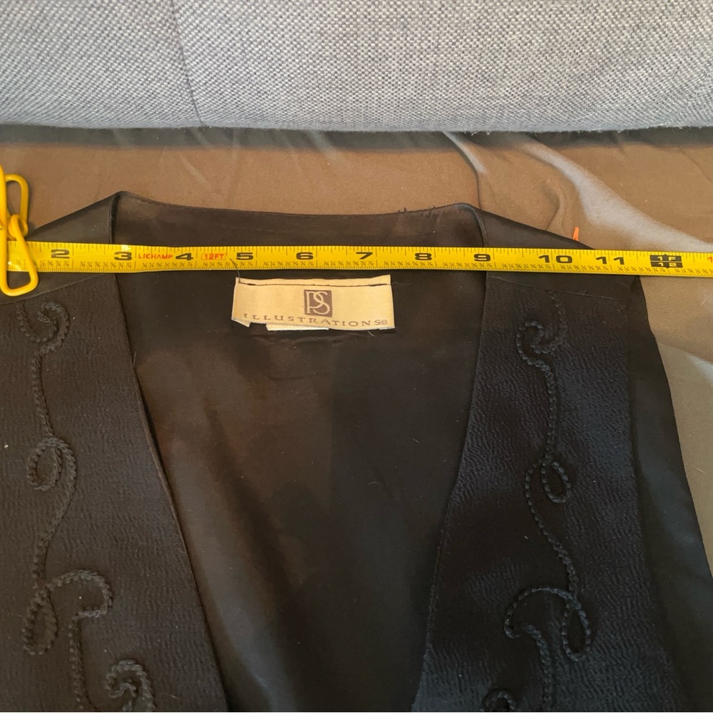 Black Embroidered Button-Front With Beautiful Met… - image 8